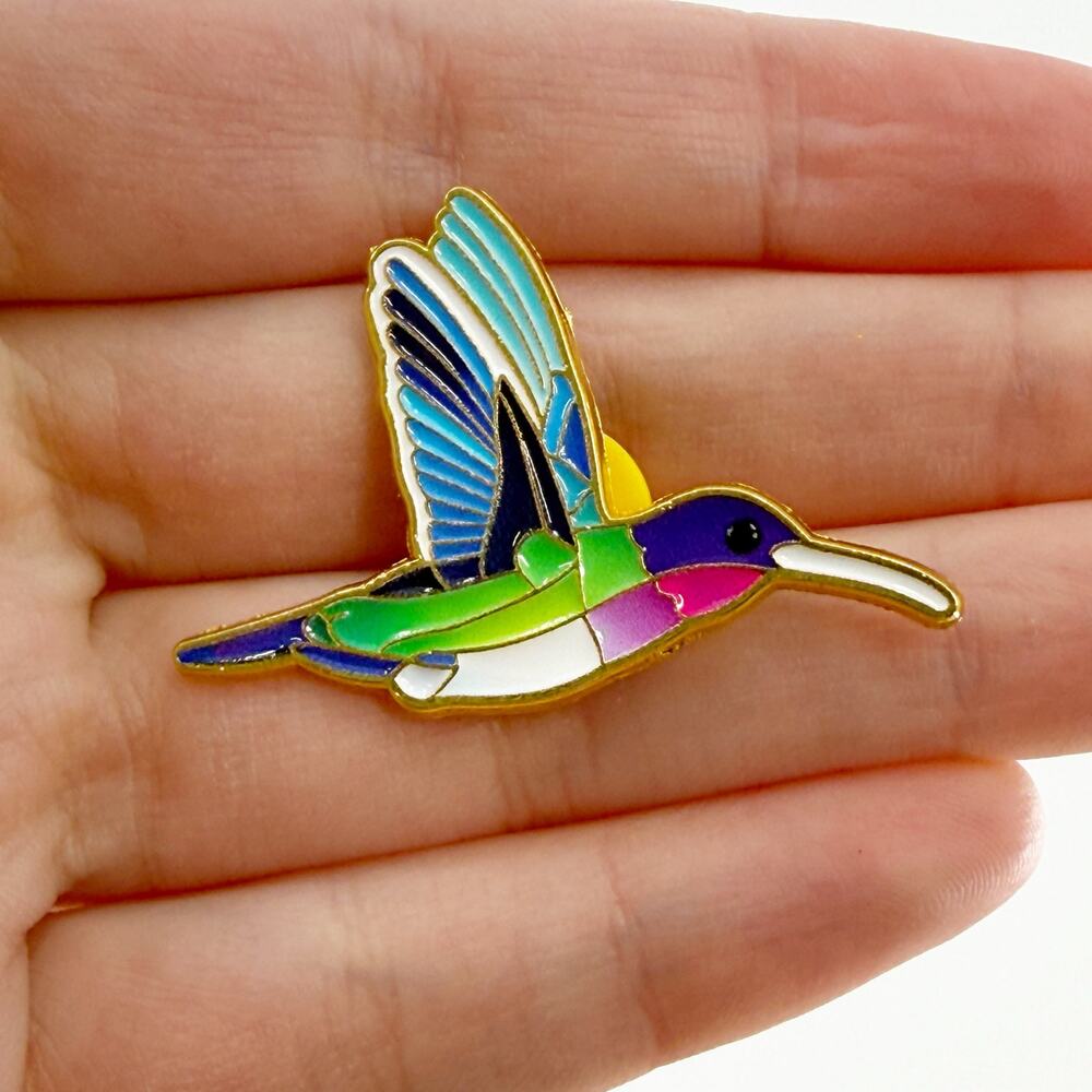 Hummingbird Enamel Pin - Picture 1 of 4